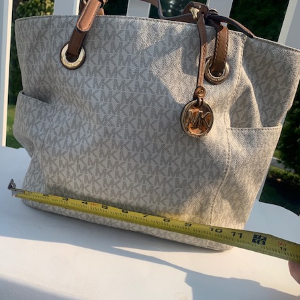Michael KORS TOTE PURSE BAG with MK logo Gold Tan Brown Gray - Picture 4 of 9